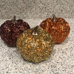 🆕🍁 Set of 3 Beaded Foam Pumpkins